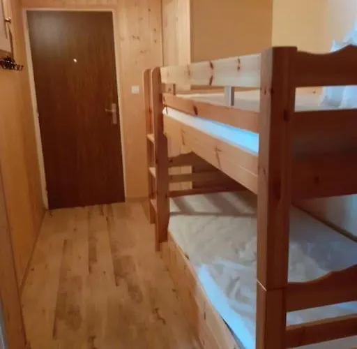 Grand Appartement Aux Rousses Au Dessus De La Meublerie Du Bois De L\'Ours